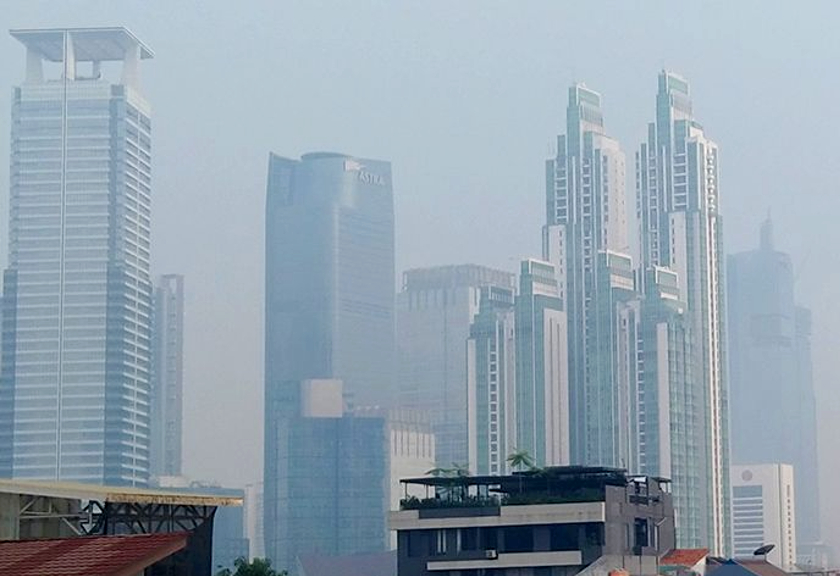 Ilustrasi kabut akibat kualitas udara yang buruk (Antara Foto)