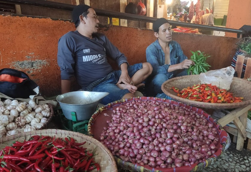 Para pedagang di pasar Bogor. (SariAgri/Akbarda Winardi)

 