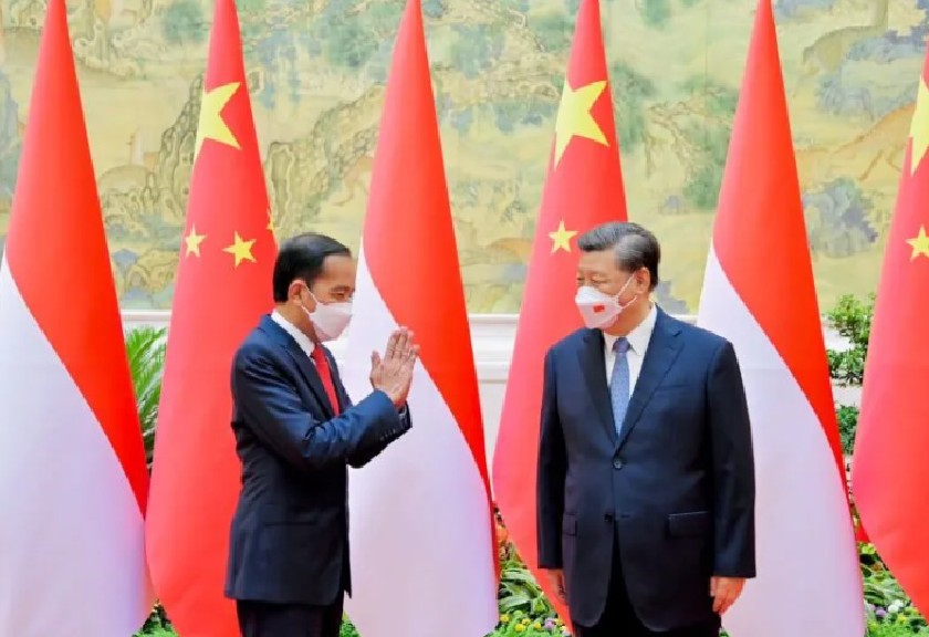 Presiden RI Joko Widodo bertemu dengan Presiden Republik Rakyat Tiongkok (RRT) Xi Jinping di Diaoyutai State Guesthouse, Beijing, RRT, Selasa (26/7/2022). Antara/HO-Biro Pers Sekretariat Presiden/Laily Rachev