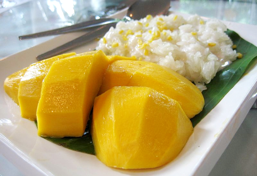 Ilustrasi mango sticky rice (Wikimedia Commons)