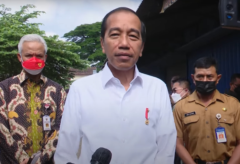 Presiden Jokowi kunjungi pasar Malangjiwan Colomadu, Karanganyar, Jawa Tengah (Youtube)